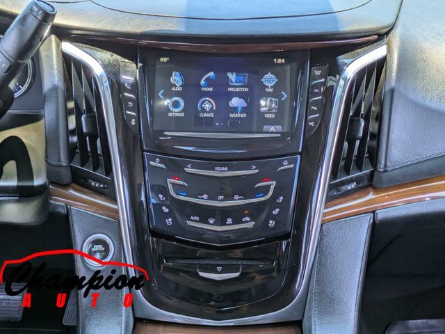 Used 2017 Cadillac Escalade Premium Luxury RWD image 24