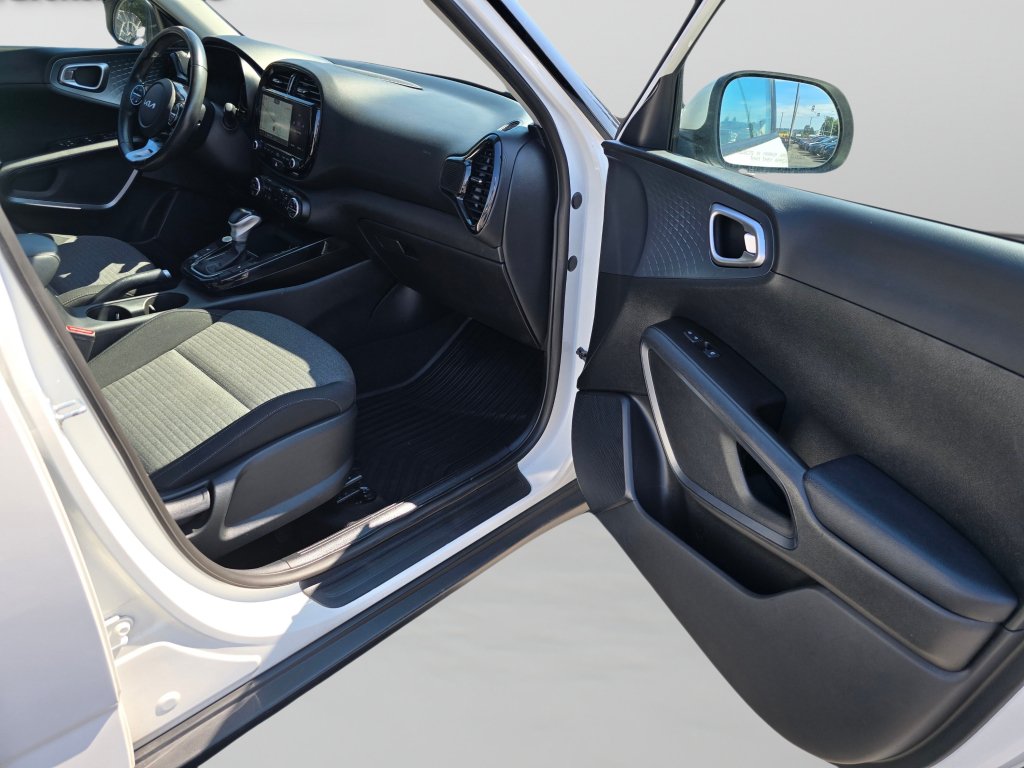 Used 2023 Kia Soul EX FWD image 27