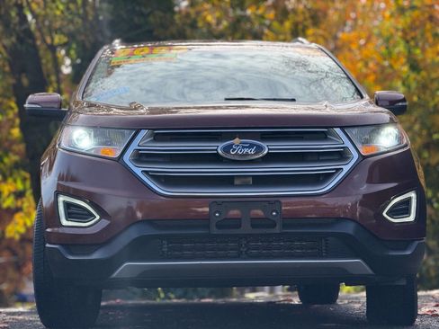 Used 2015 Ford Edge Titanium w/ Technology Package image 2
