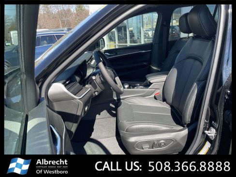 New 2026 Jeep Grand Cherokee Limited Reserve AWD/4WD image 10
