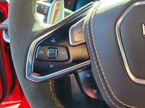 Used 2023 Chevrolet Corvette Stingray Premium Conv w/ Z51 Performance Package RWD image 17