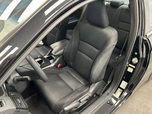 Used 2013 Honda Accord EX image 32