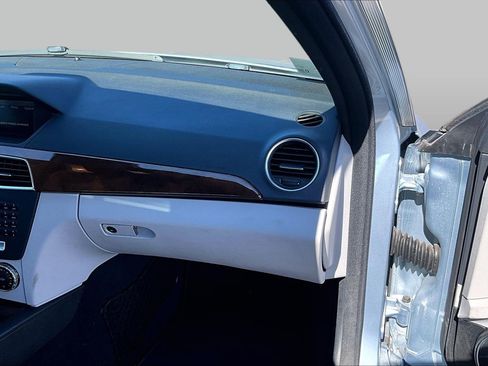 Used 2014 Mercedes-Benz C 250 Sedan image 15