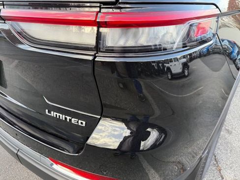 New 2025 Jeep Grand Cherokee Limited image 11