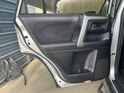 Used 2019 Toyota 4Runner SR5 Premium AWD/4WD image 28