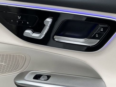 Certified 2025 Mercedes-Benz GLC 350e 4MATIC image 16