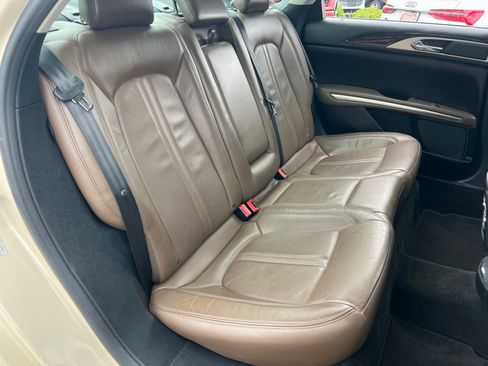 Used 2016 Lincoln MKZ w/ Equipment Group 300A Reserve FWD image 27