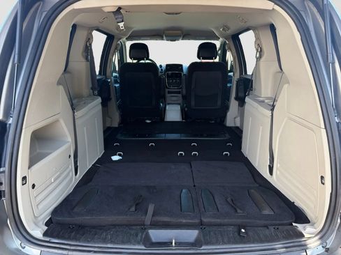 Used 2016 Dodge Grand Caravan SE w/ Quick Order Package 29E SE FWD image 16