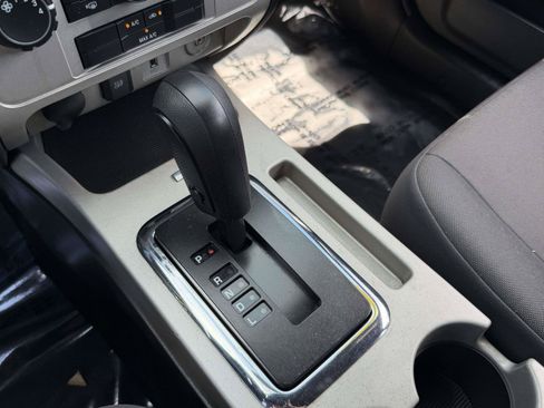 Used 2011 Ford Escape XLT w/ 202A Rapid Spec Order Code FWD image 11