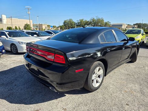 Used 2012 Dodge Charger SE image 7