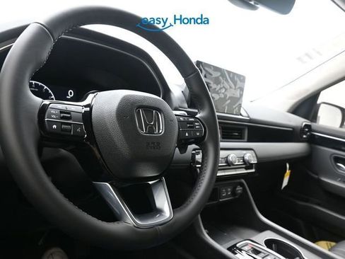 Used 2025 Honda Pilot EX-L image 10