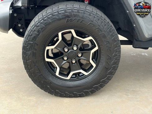 Used 2022 Jeep Gladiator Rubicon image 24