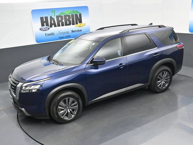 Used 2024 Nissan Pathfinder SV FWD image 23