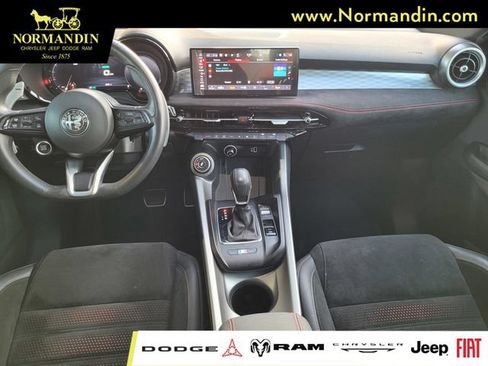 Used 2024 Alfa Romeo Tonale Veloce w/ Active Assist Package AWD/4WD image 6