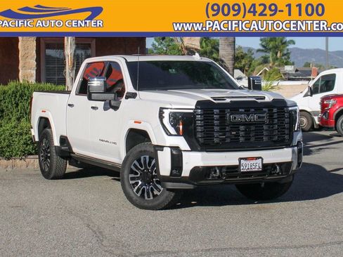 Used 2025 GMC Sierra 2500 Denali Ultimate AWD/4WD image 1