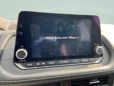 Used 2023 Nissan Rogue SV AWD/4WD image 17