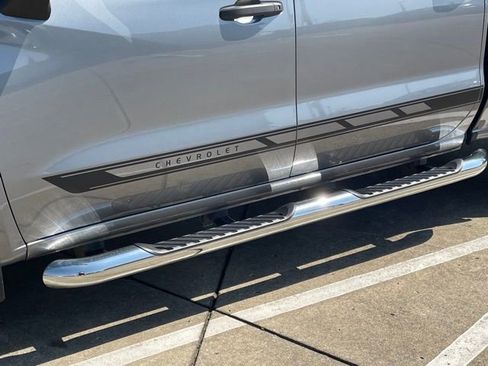 Used 2022 Chevrolet Silverado 1500 Custom w/ Safety Confidence Package RWD image 9