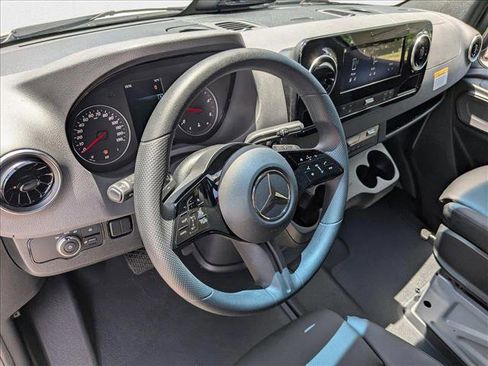 New 2025 Mercedes-Benz Sprinter 2500 image 3