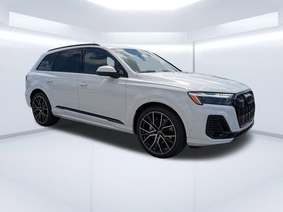 New 2025 Audi Q7 3.0T Prestige