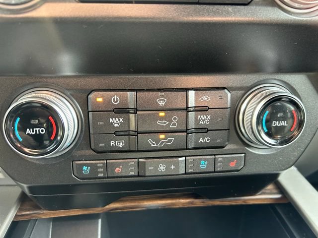 Used 2019 Ford F150 Lariat w/ Equipment Group 502A Luxury AWD/4WD image 27