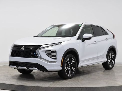 Used 2025 Mitsubishi Eclipse Cross SEL image 3
