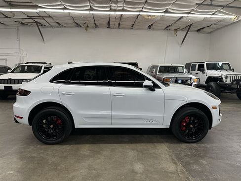 Used 2017 Porsche Macan GTS w/ Premium Package Plus AWD/4WD image 2
