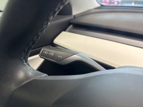 Used 2020 Tesla Model 3 Long Range image 31