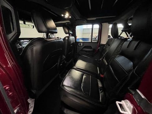 Used 2021 Jeep Wrangler Unlimited Sahara w/ Cold Weather Group image 15