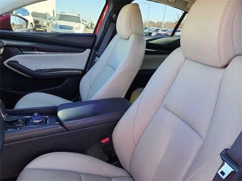Used 2019 MAZDA MAZDA3 AWD Sedan w/ Select Package image 13