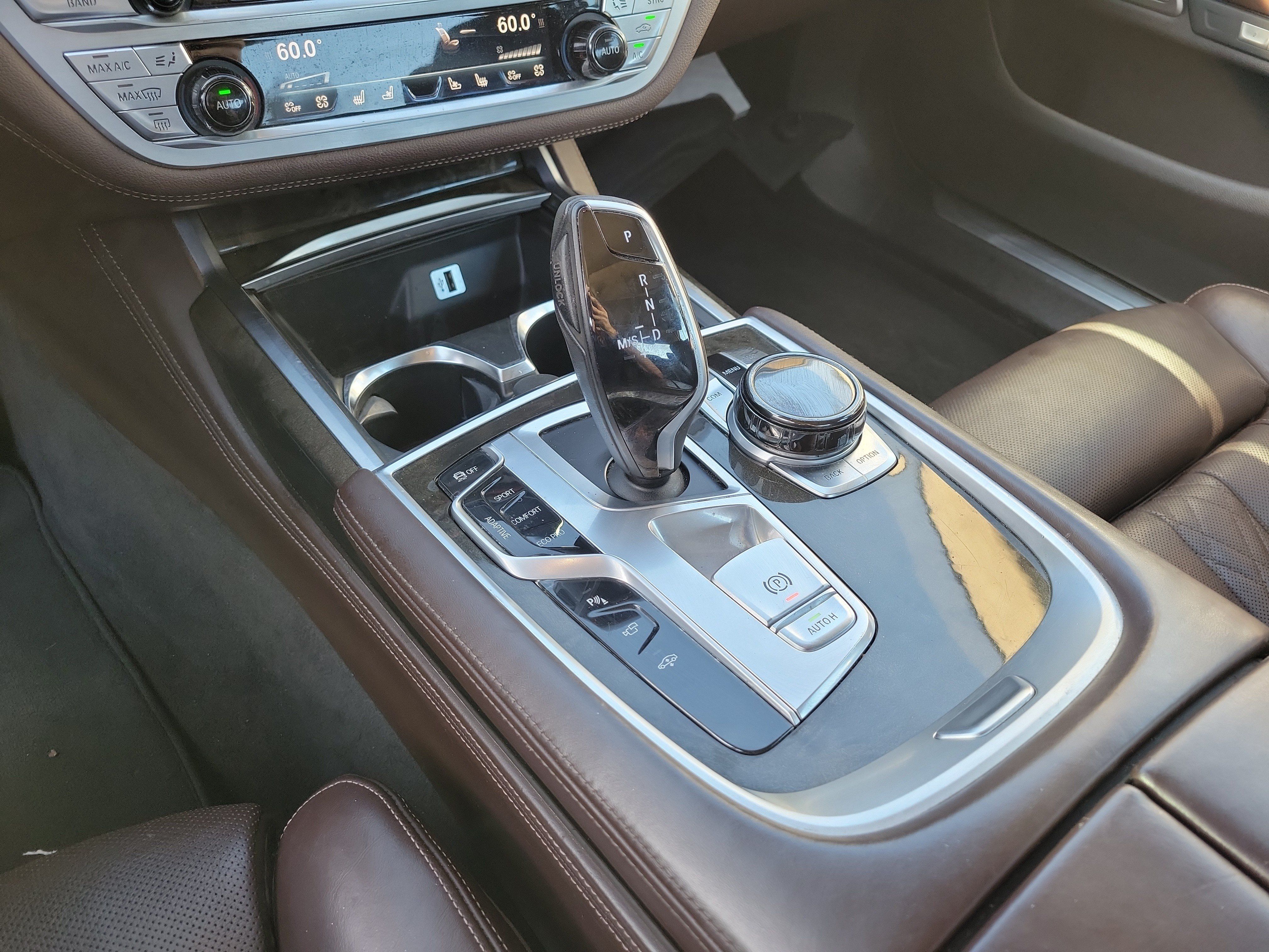 Used 2016 BMW 740i RWD image 24