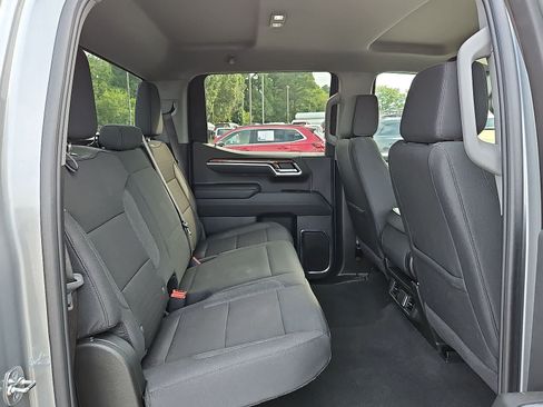 Used 2025 Chevrolet Silverado 1500 LT AWD/4WD image 32