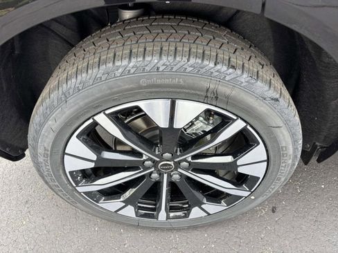 New 2026 Volvo XC60 B5 Plus w/ Protection Package Premier AWD/4WD image 10