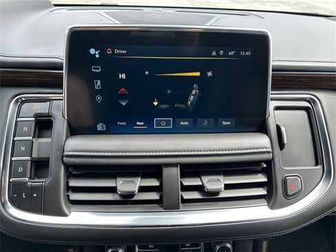 Used 2024 Chevrolet Suburban High Country image 25