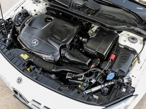 Used 2019 Mercedes-Benz GLA 250 w/ Convenience Package image 50