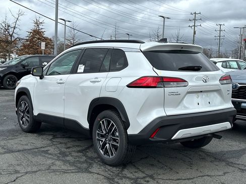 New 2026 Toyota Corolla Cross XLE image 3