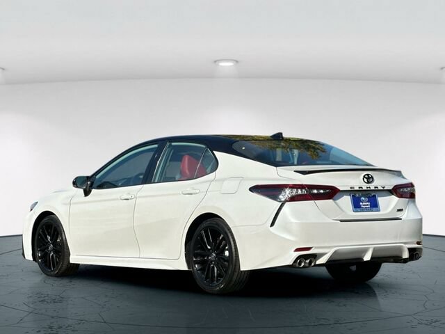 Used 2021 Toyota Camry XSE w/ Carpet Mat Package (TMS) FWD image 4