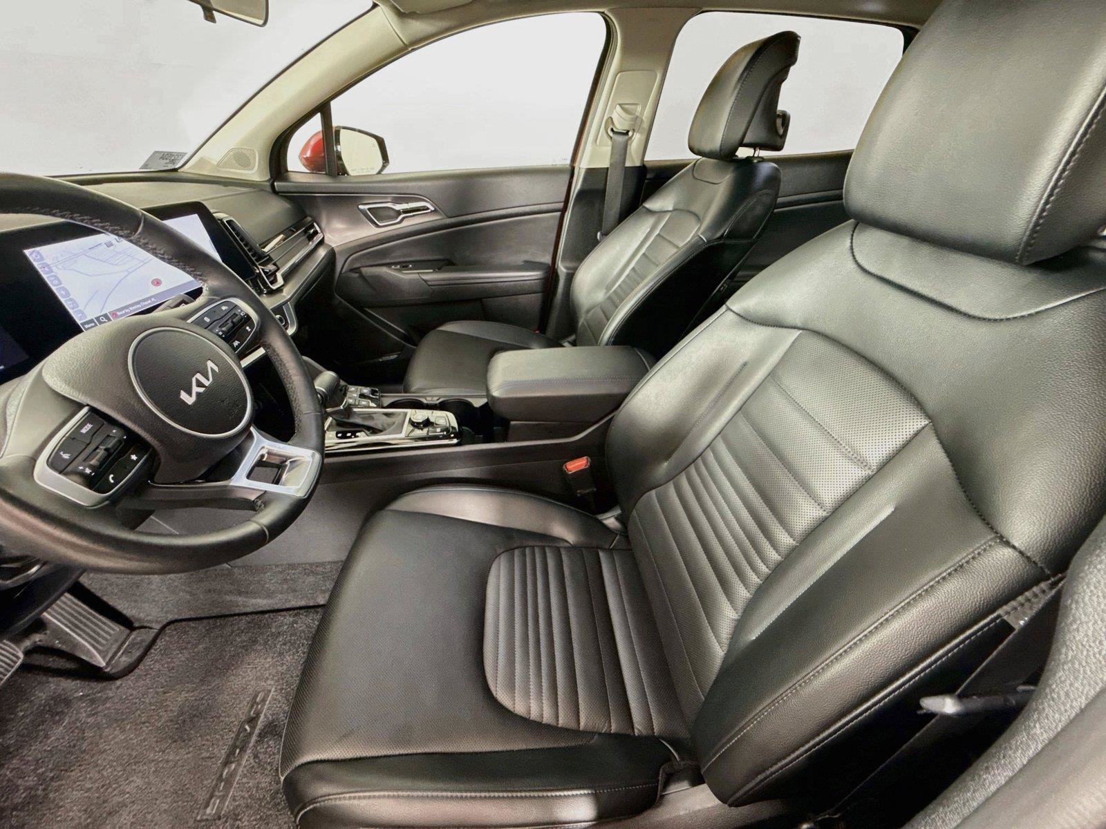Used 2025 Kia Sportage SX FWD image 9