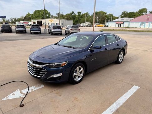 Used 2022 Chevrolet Malibu LT image 7