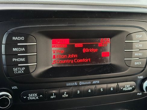 Used 2016 Kia Soul image 18