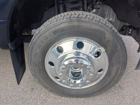 Used 2023 Ford F450 Lariat image 11