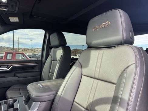 Used 2024 Chevrolet Silverado 3500 High Country w/ High Country Premium Package image 11