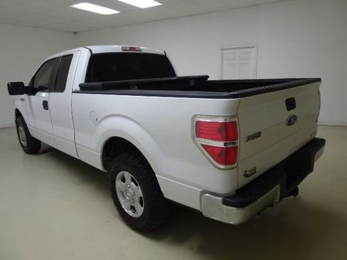Used 2012 Ford F150 XLT image 4