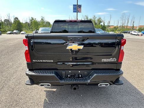 New 2026 Chevrolet Silverado 1500 High Country AWD/4WD image 4