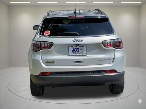 Certified 2025 Jeep Compass Limited AWD/4WD image 8