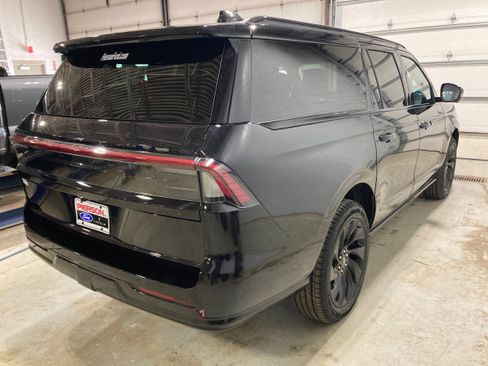 Used 2026 Lincoln Navigator L Reserve w/ Jet Appearance Package AWD/4WD image 13