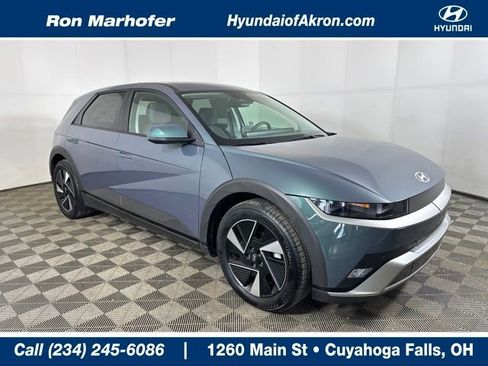 Used 2025 Hyundai Ioniq 5 SE image 1