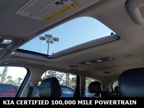 Certified 2022 Kia Telluride S image 32