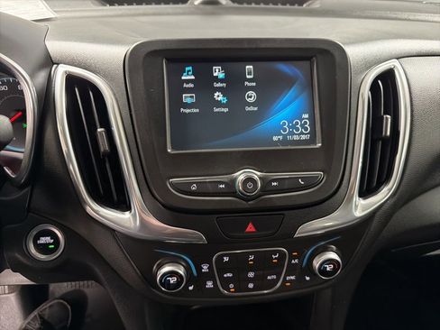 Used 2018 Chevrolet Equinox LT image 26
