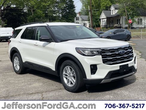 New 2026 Ford Explorer Active RWD image 1