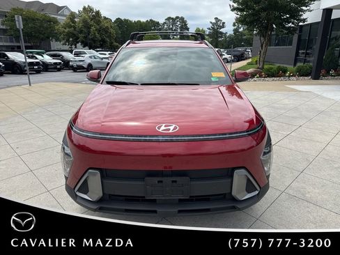Used 2024 Hyundai Kona SEL AWD/4WD image 2